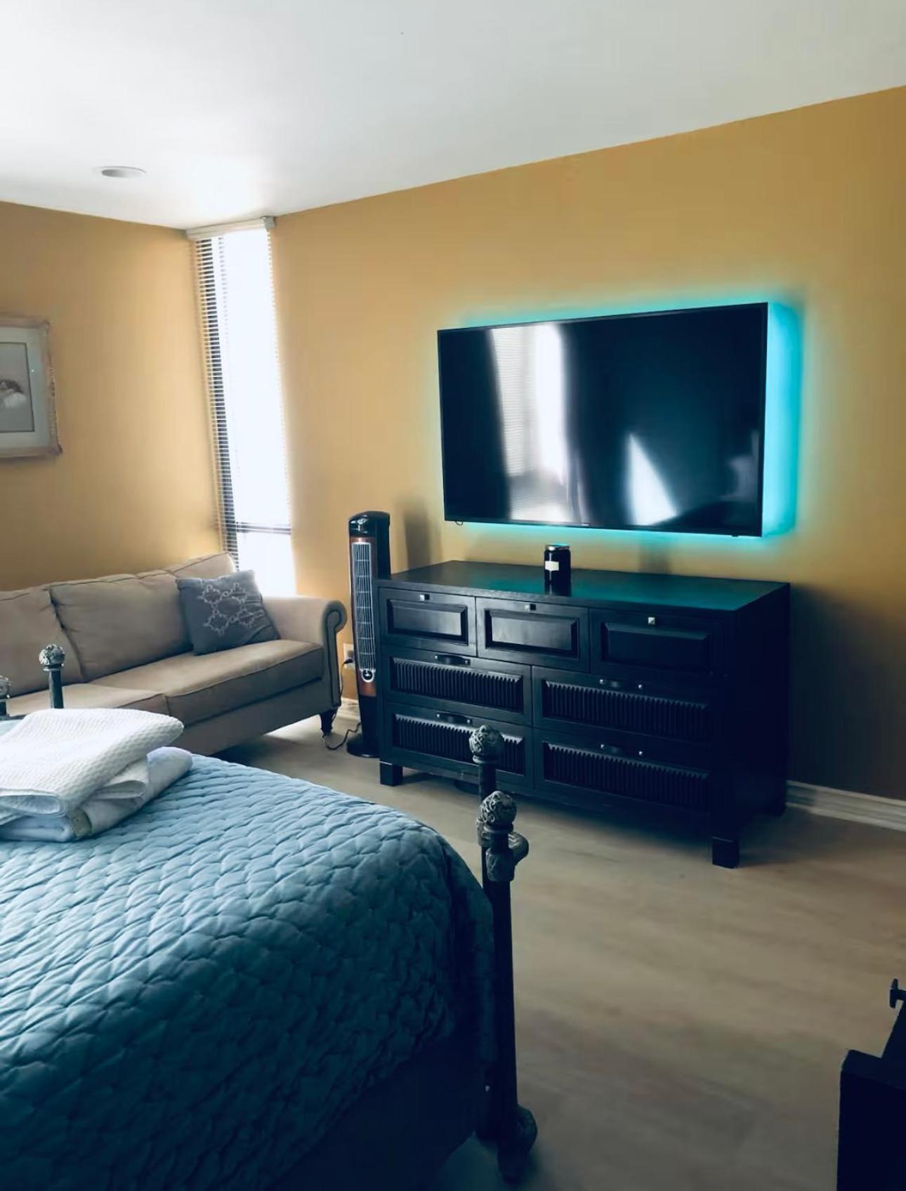 Location West La Spacious With Hottub
