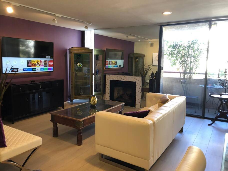 Location West La Spacious With Hottub